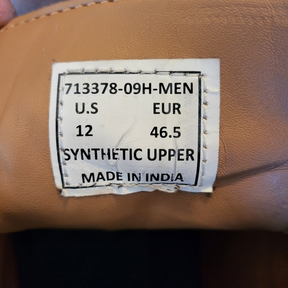 Boots - Picture 3 of 7